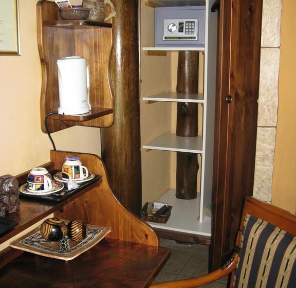 Отель Willy's Chateau