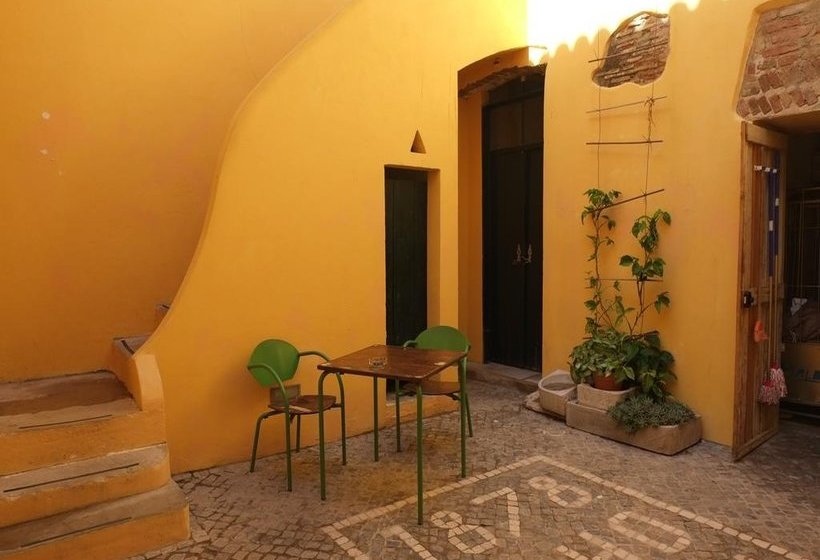 Hub 1878 Faro Hostel