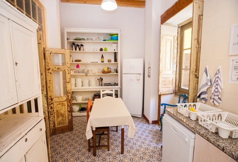 Hub 1878 Faro Hostel