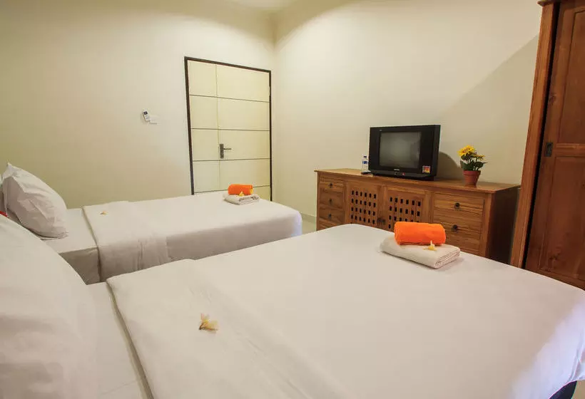Ivanka Airport Inn