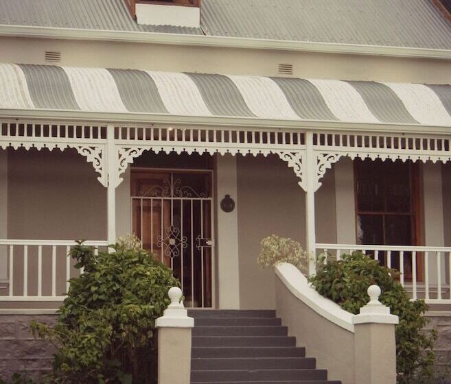 بنسيون De Oude Pastorie