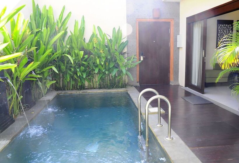 Puri Mesari Suites