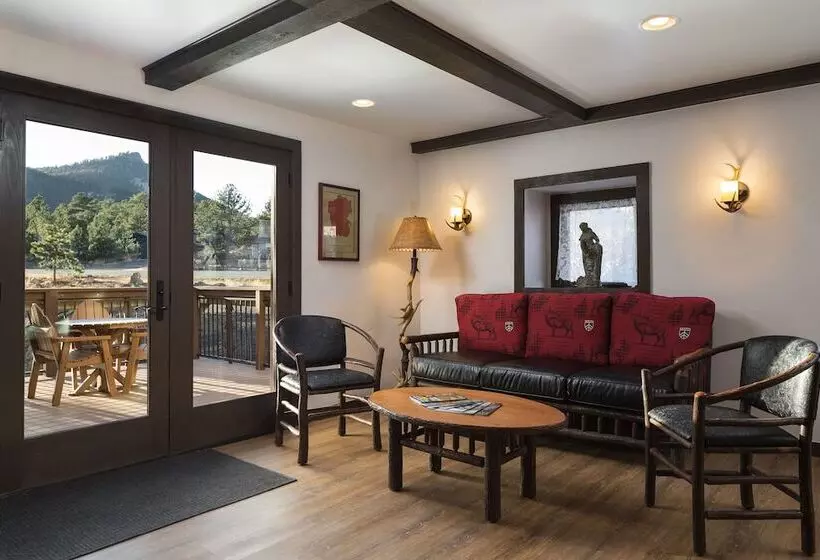 The Landing At Estes Park   Riverside Retreat