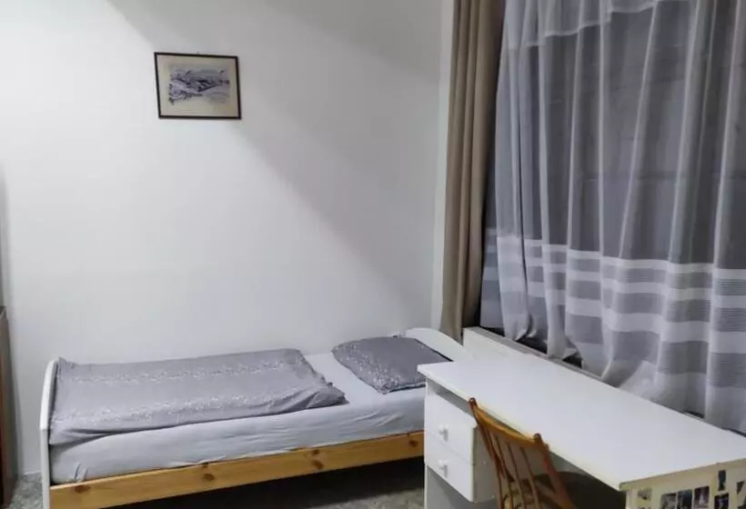 Retkeilymaja Nároďák Jaroměř ,ubytování