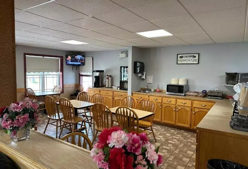 ユースホステル Travellers Inn Fredericton Nb