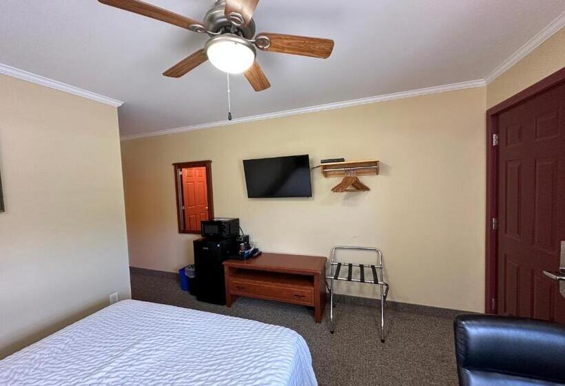 هاستل Travellers Inn Fredericton Nb