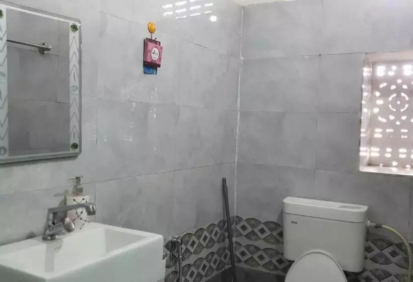 Anand Hostel
