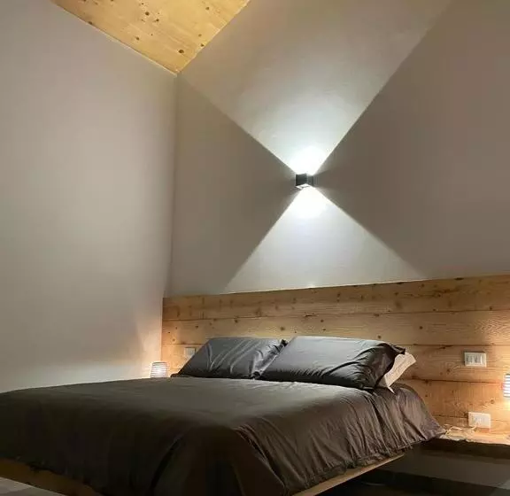 ベッドアンドブレックファースト Al Borgo Camere E Colazione