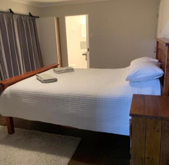 민박 American Rustic Barn