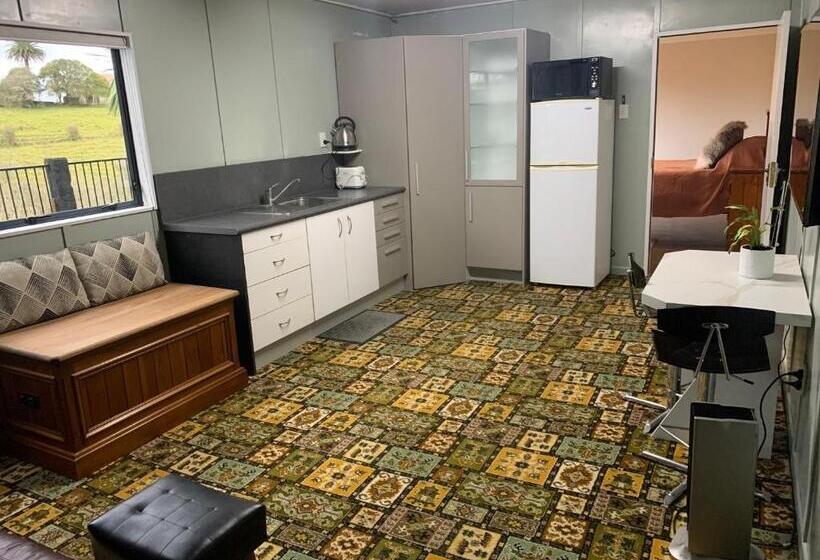 민박 American Rustic Barn