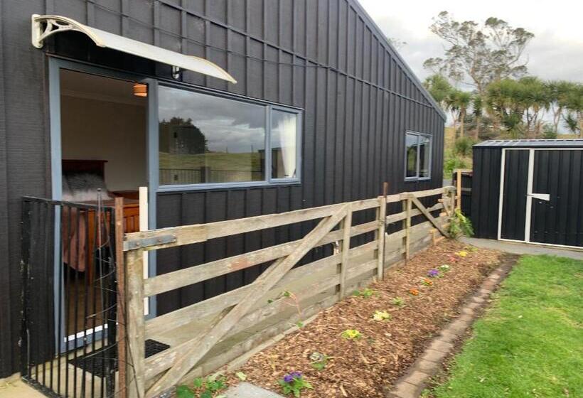 민박 American Rustic Barn