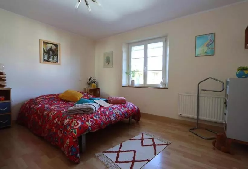 Aamiaismajoitus (B&B) Au Verger Des Louves