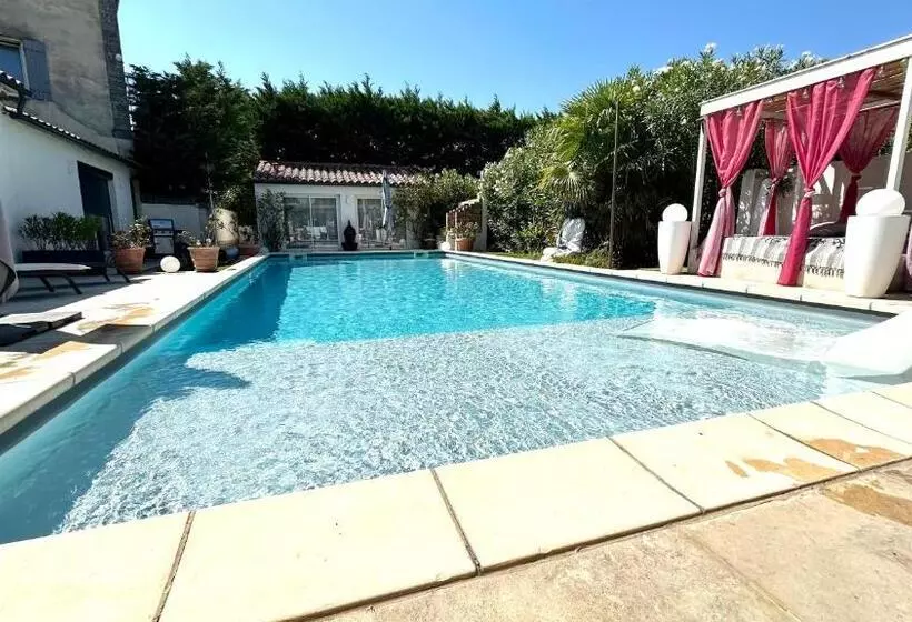 ベッドアンドブレックファースト Le Petit Fresquounet