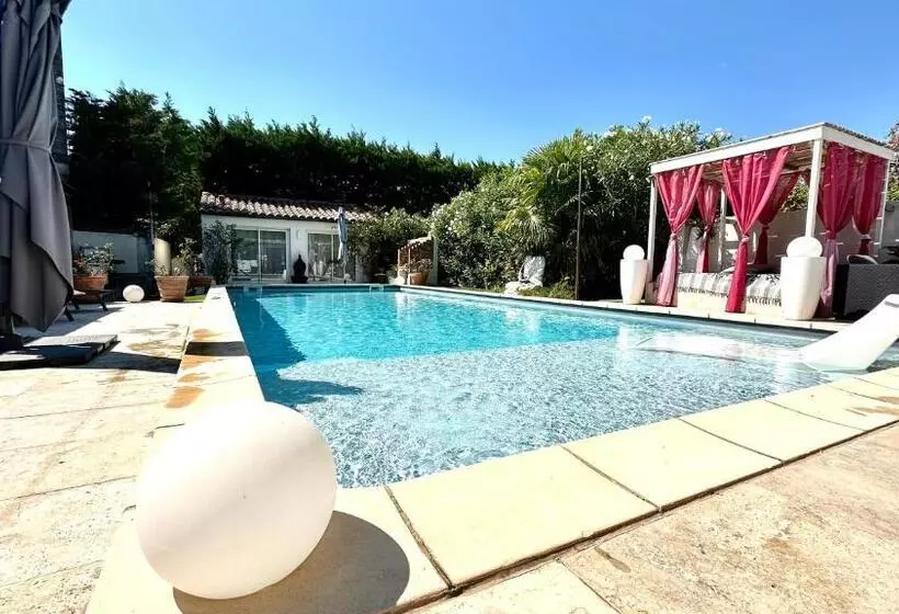 ベッドアンドブレックファースト Le Petit Fresquounet