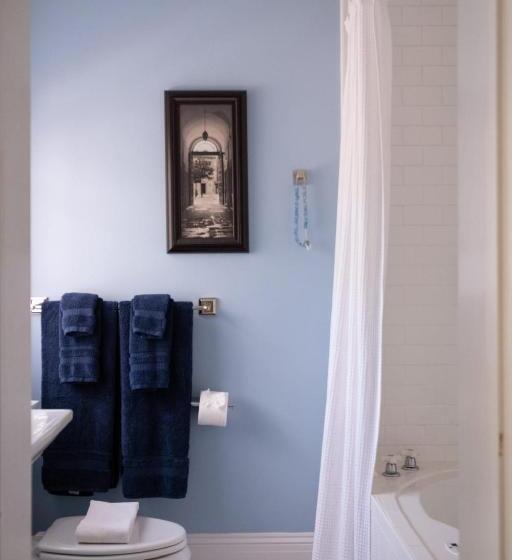 Bed and Breakfast Savannah Suite