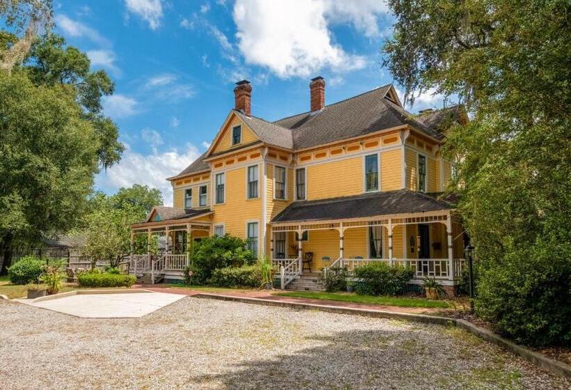 Bed and Breakfast Savannah Suite