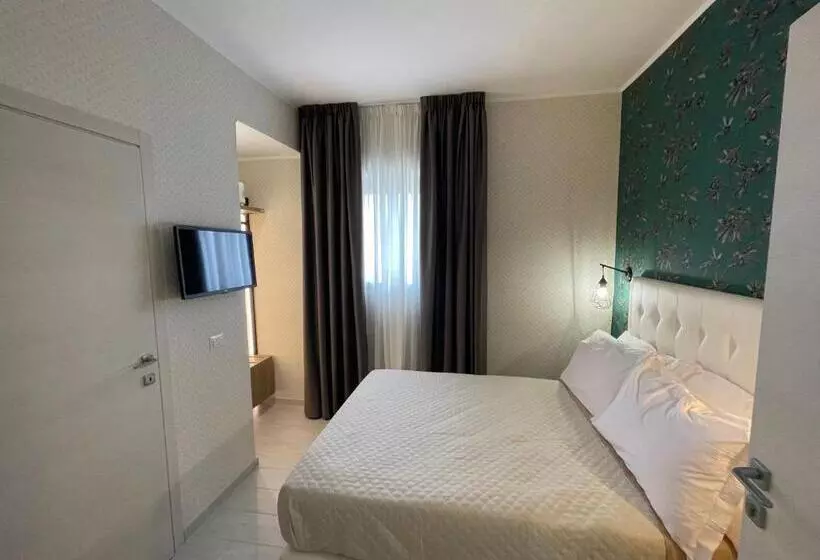 Castrichella Boutique Hotel Rome Airport