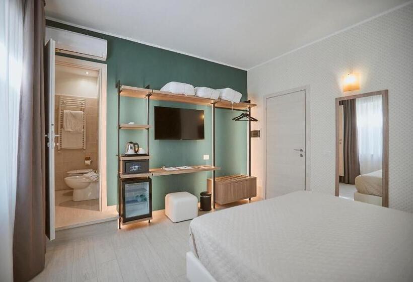 Castrichella Boutique Hotel Rome Airport