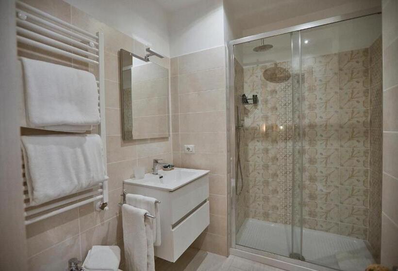 Castrichella Boutique Hotel Rome Airport