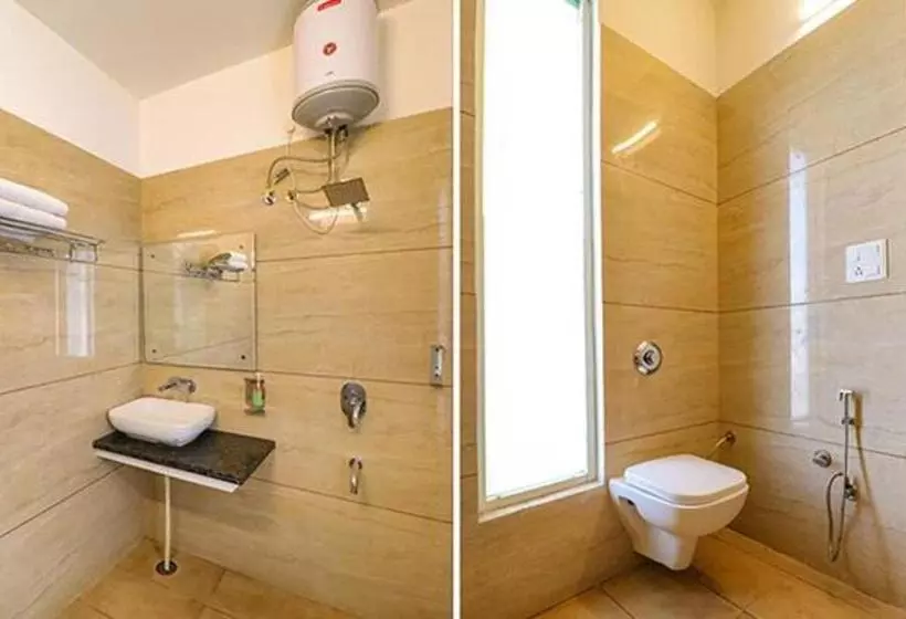 Fabhotel Gh Home