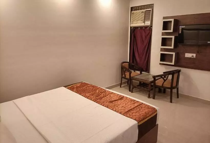 هتل Ambience Stay   At  Igi Delhi Airport