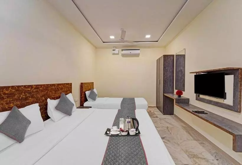 هتل Ambience Stay   At  Igi Delhi Airport