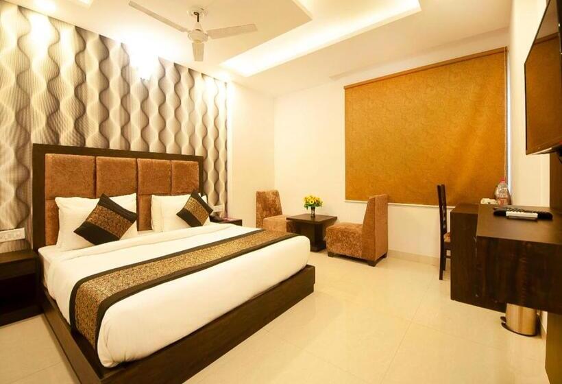هتل Ambience Stay   At  Igi Delhi Airport