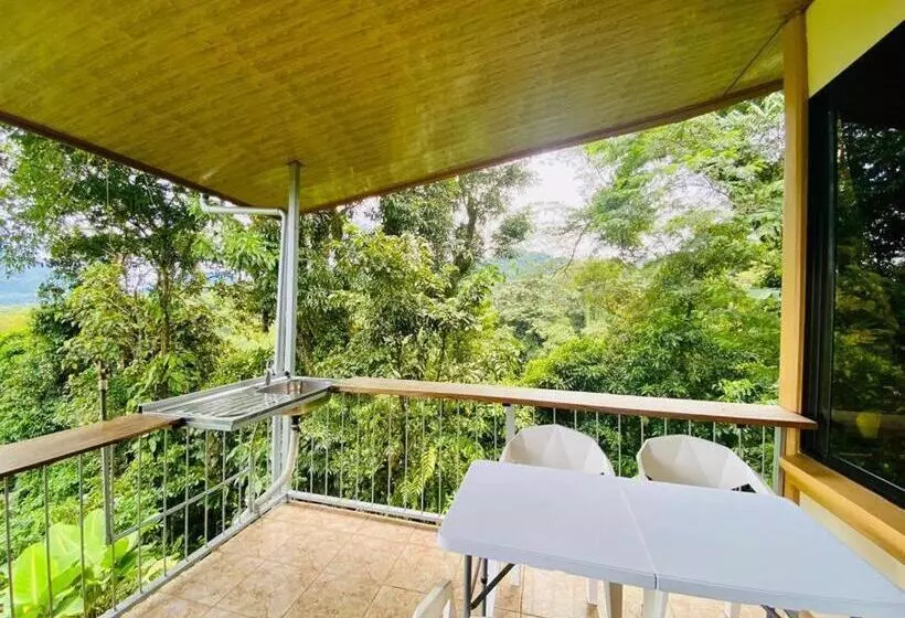 هتل Arenal Jungla Lodge