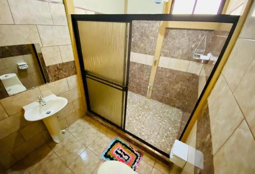 Отель Arenal Jungla Lodge