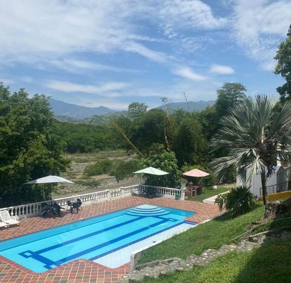 هتل Campestre La Coqueta