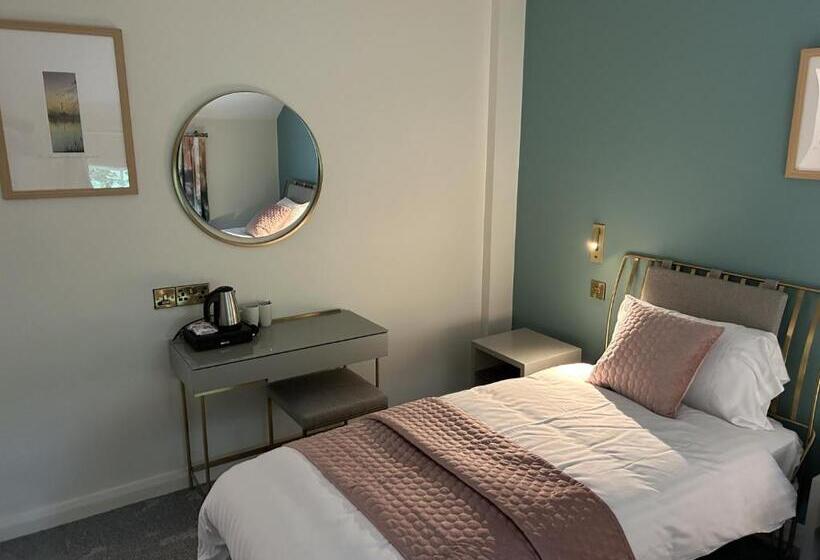 Otel Castle Irvine Estate