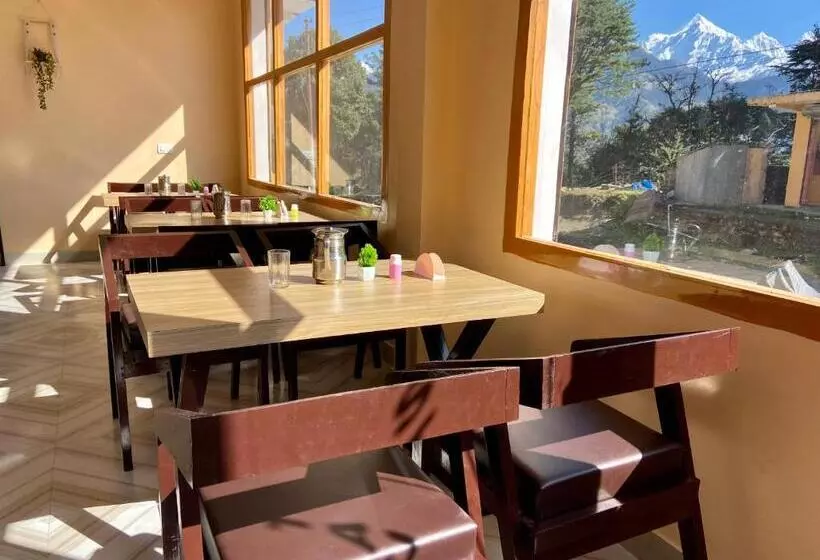 ホテル Mansarovar Inn