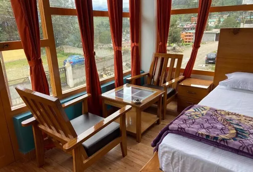 ホテル Mansarovar Inn