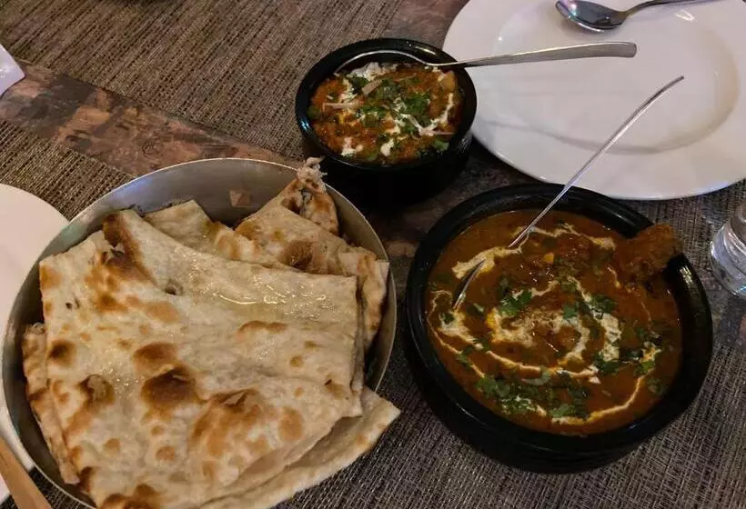 ホテル Mansarovar Inn