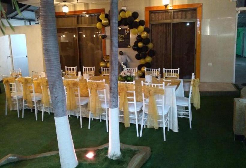 فندق Manta Beach Madrigal