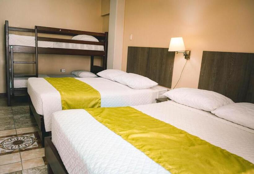 فندق Manta Beach Madrigal