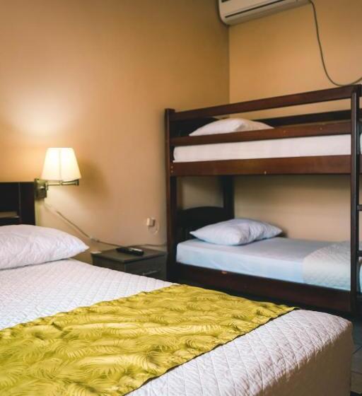 فندق Manta Beach Madrigal