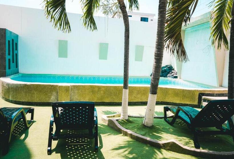 فندق Manta Beach Madrigal