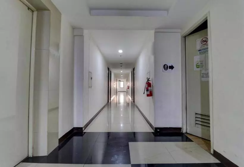 هتل Oyo Life 92910 Apartemen Tamansari Panoramic By Tira