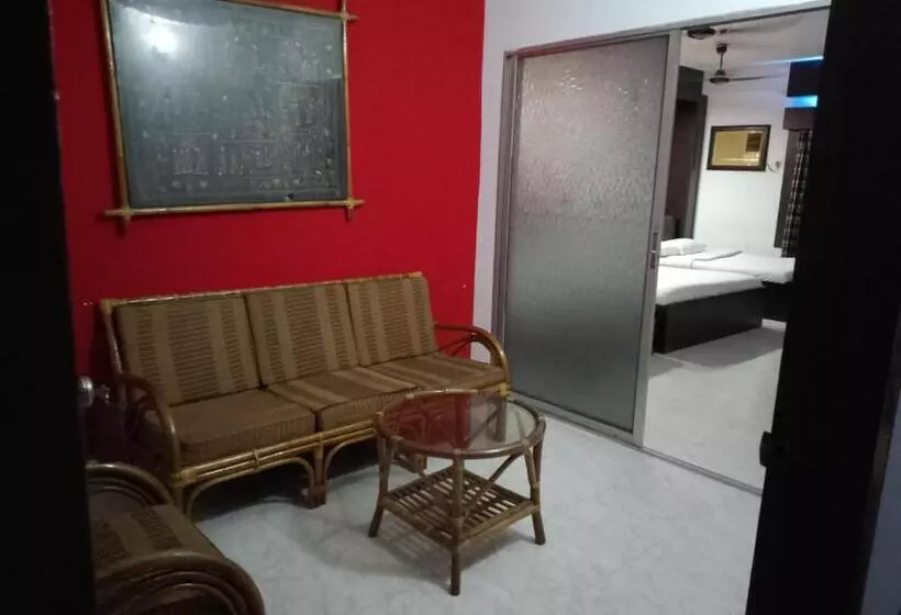 هتل Rainbow Guest House