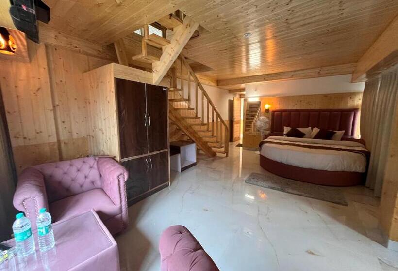 בית מלון כפרי Varuni Classic Mcleod Ganj !! Near Mall Road !!