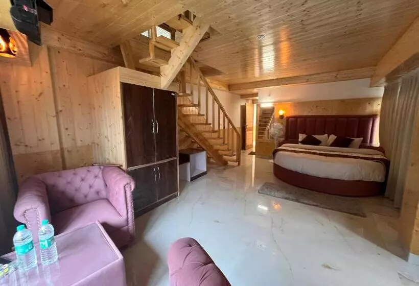 Hotelli Varuni Classic Mcleod Ganj !! Near Mall Road !!