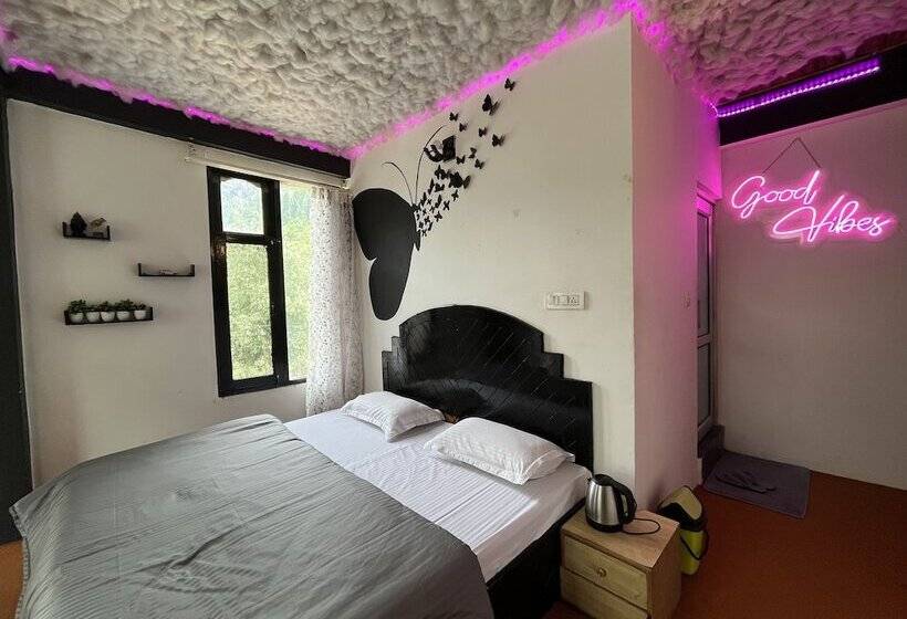 בית מלון כפרי The Locals By Roomshala