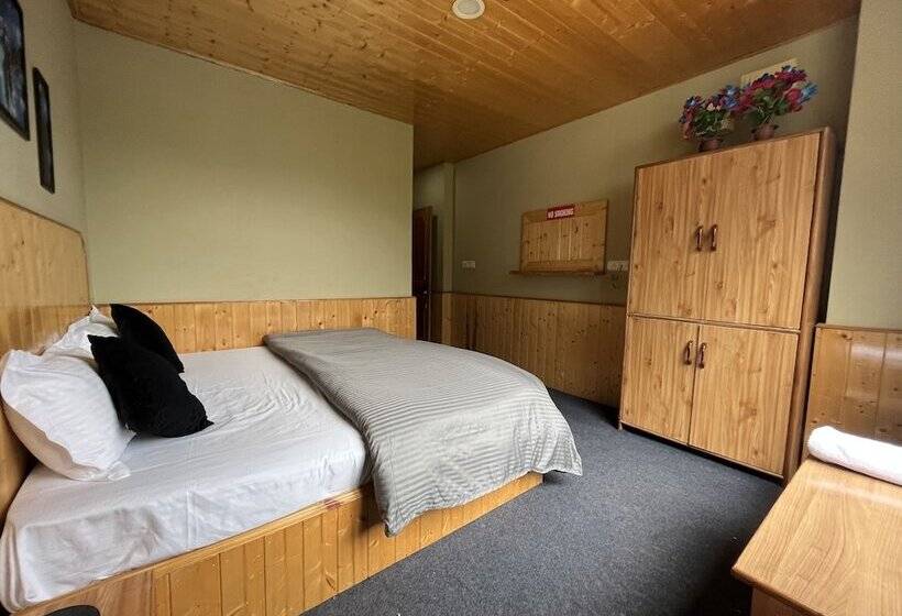 בית מלון כפרי The Locals By Roomshala