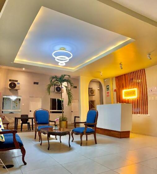 La Quinta Loft Apartments