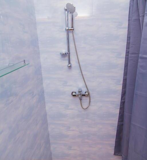 Mahi Beach Hotel & Restaurant