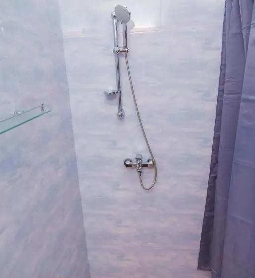 Mahi Beach Hotel & Restaurant