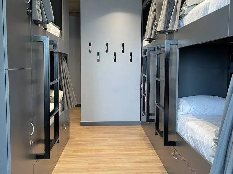 Mons Hostel