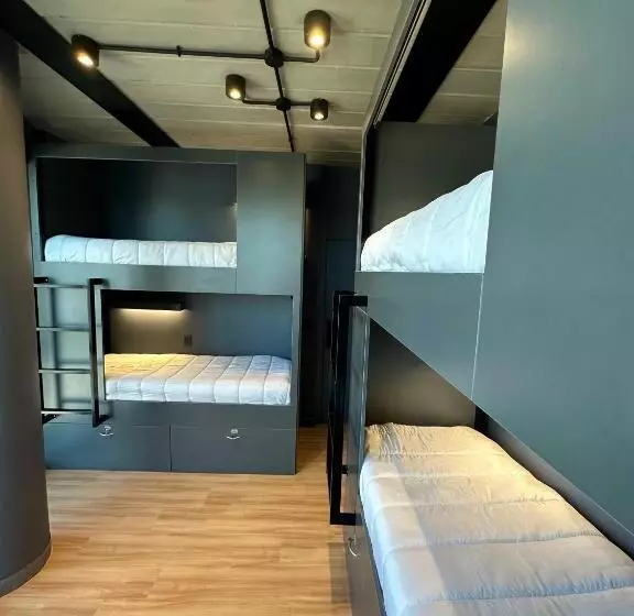 Mons Hostel