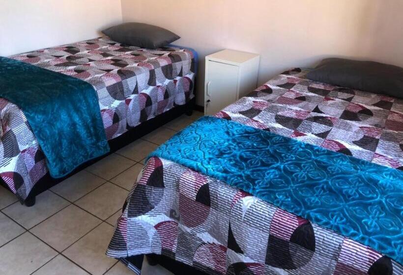 펜션 Aloisia S Guest House